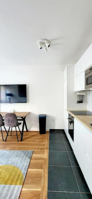 New & Serene 1-Bedroom Apart Near #Ladefenseparis #Parking&Fibre Suresnes Dış mekan fotoğraf